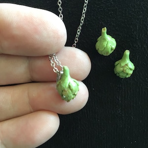 Artichoke Necklace and Earrings (15,065)