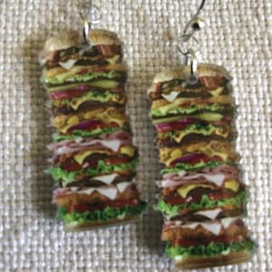 Big Stack Cheeseburger Necklace and Earrings (19,800)