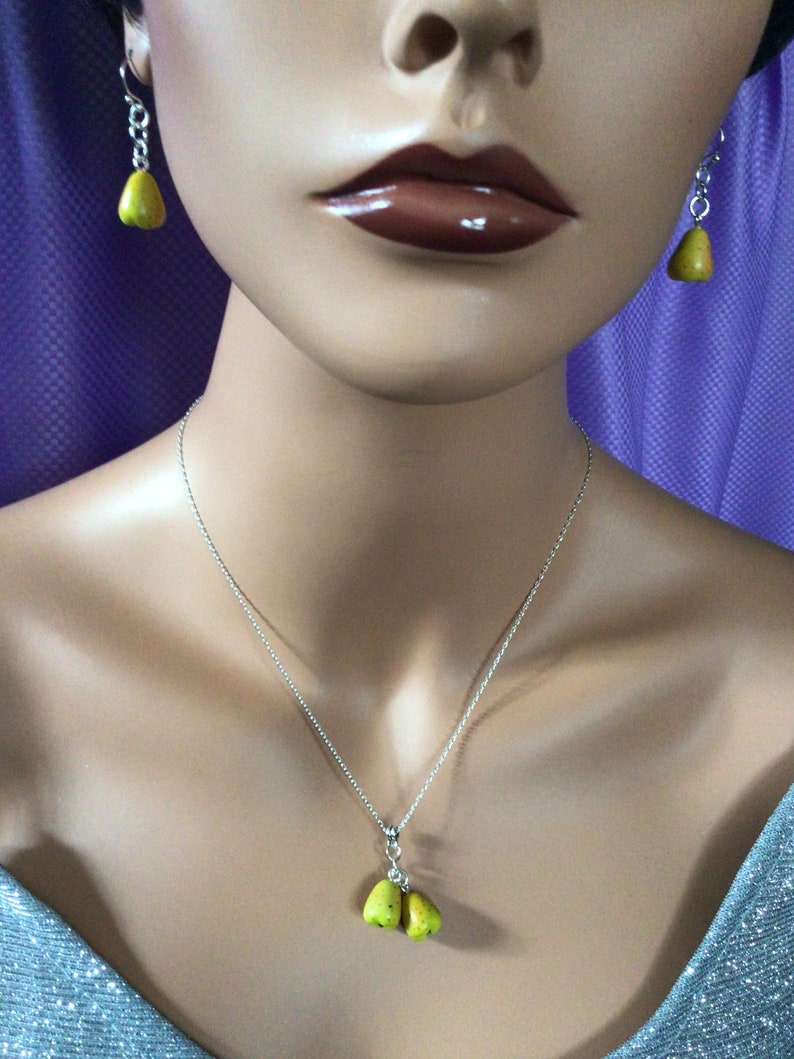 Yellow Pear Necklace and Earrings 1595