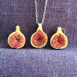 Half a Fig Necklace and Earrings (25,001)
