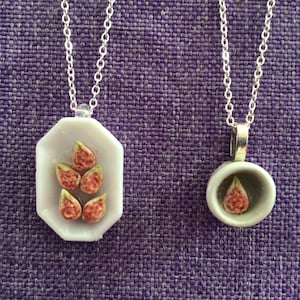 Fig Necklaces (25,007)