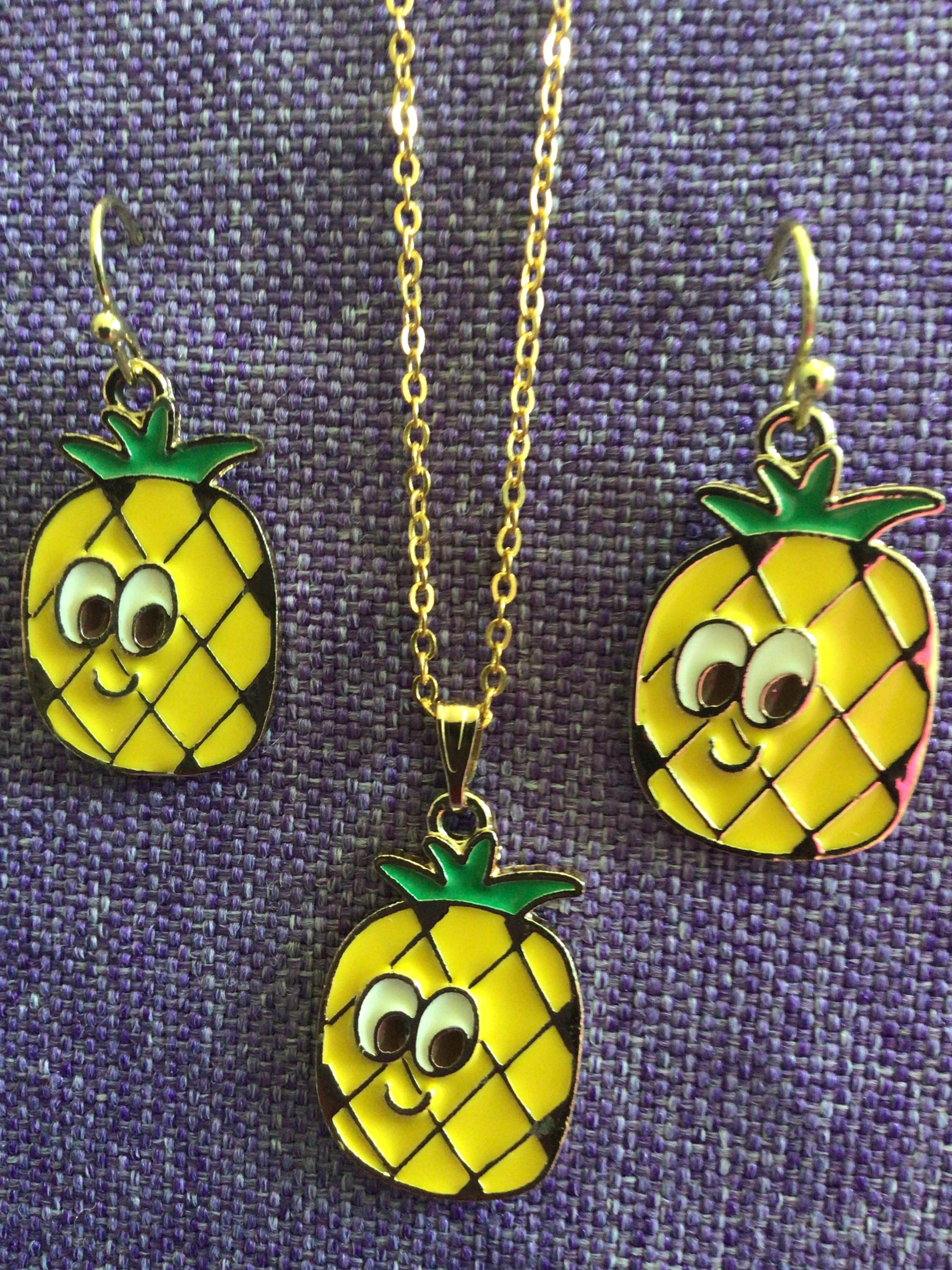 ●PINK PINEAPPLE● SMILE BEADS NECKLACEORANGE m1037_1016272 Bright Tropical Pink & Orange Necklace, multi strand jewelry