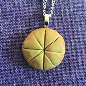 Cornbread Necklace (15,023)