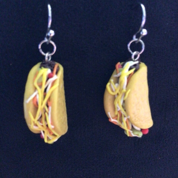 Taco Necklace and Earrings (7045)