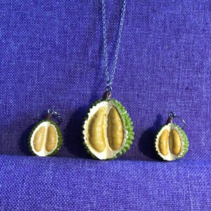 Durian Fruit Necklace and Earrings (25,071)