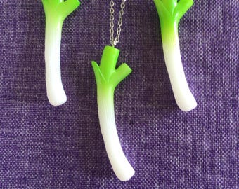 Green Onion Necklace or Earrings (26,521)