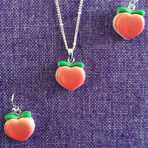 Peach Necklace or Earrings (11,618)