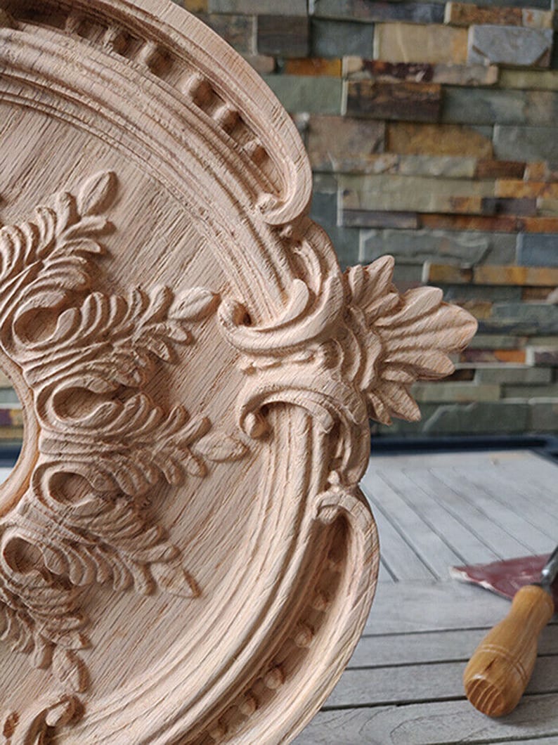 M daillon de plafond sculpt en bois de ch ne Rosette Etsy M daillon de plafond sculpt en bois de ch ne Rosette Etsy