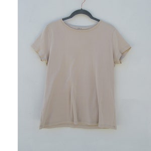 1990s Beige Cap Sleeve Tee | 90s Tee | Cap Sleeve Tee Shirt | Cotton Shirt | Crewneck Tee | All Cotton Top | Cap Sleeve Blouse