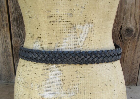 90s Navy Blue Woven Leather Skinny Belt: Covered Buckle, Small Medium View 3