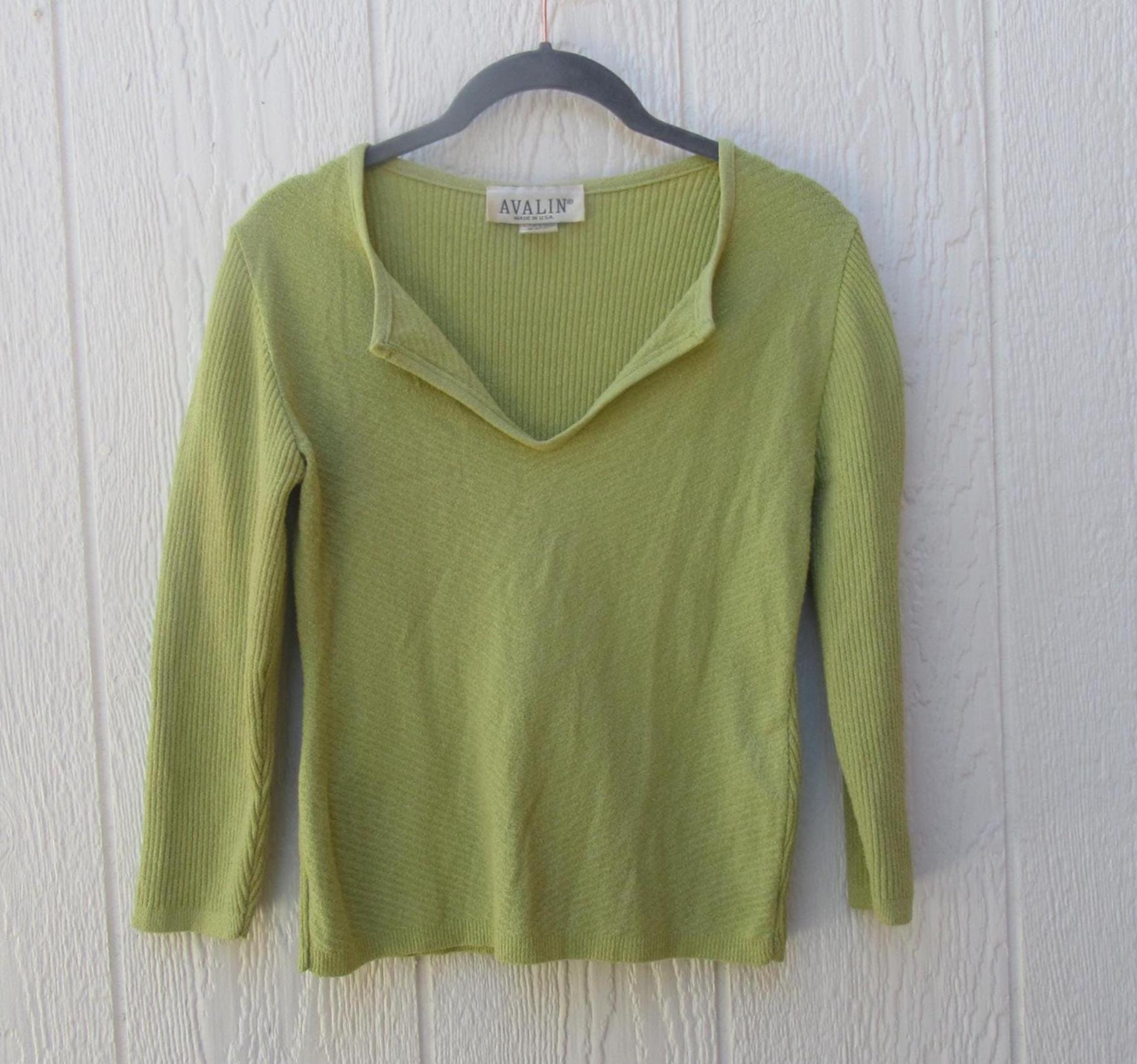 90's Pistachio Long Sleeve Ribbed V-Neck Knit Sweater | 90's Sweater | Knit Jumper | V-Neck Sweater | Medium V-Neck Sweater