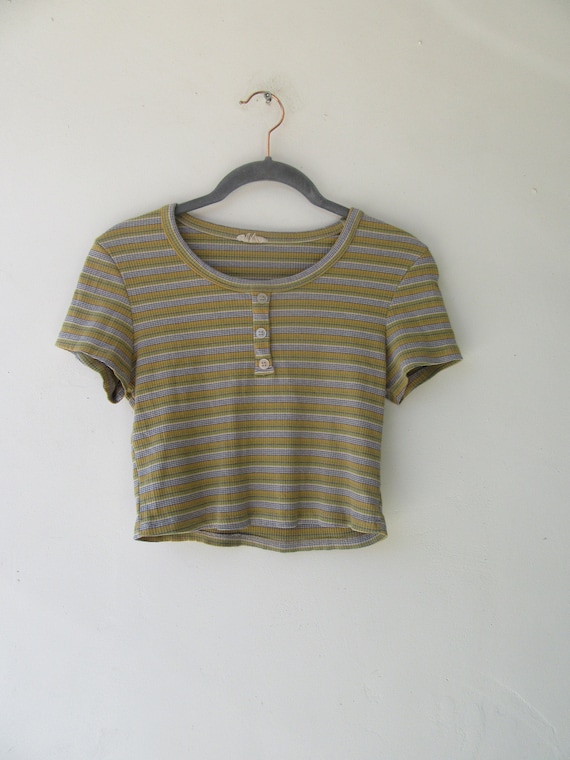 90s Striped Cropped Henley Tee | Cropped Tee | Hen