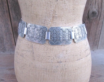 90's Silver Tone Link Belt : Size Small
