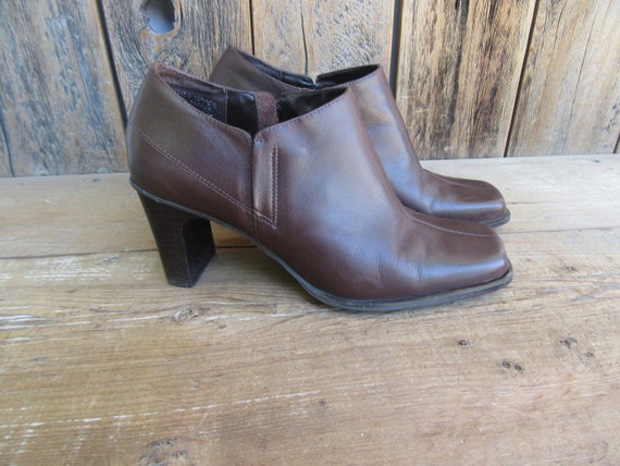 90s Brown Leather Square Toe Ankle Boots | Block H