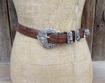 Pasek skórzany Brighton z lat 90. z tłoczonym wzorem krokodyla: klamra Arki Noego, średni