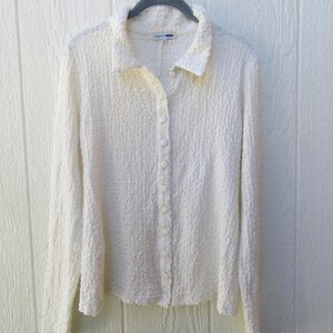 90's White Textured Long Sleeve Button Front Top | Pin-Tuck Shirt | Small Pink Top image 2