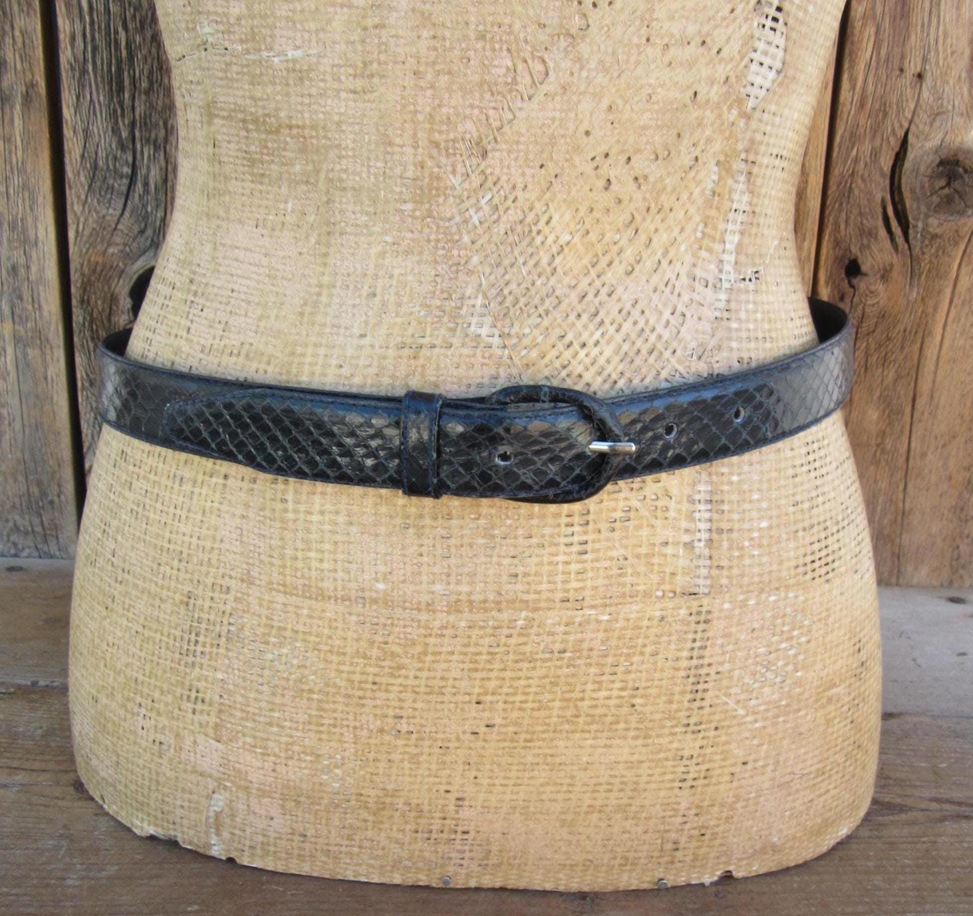 Harvé Benard red genuine snakeskin skinny belt, size L, 34\