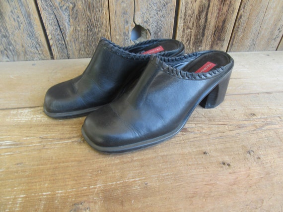 90s Gloria Vanderbilt Black Clogs | Chunky Heel Cl