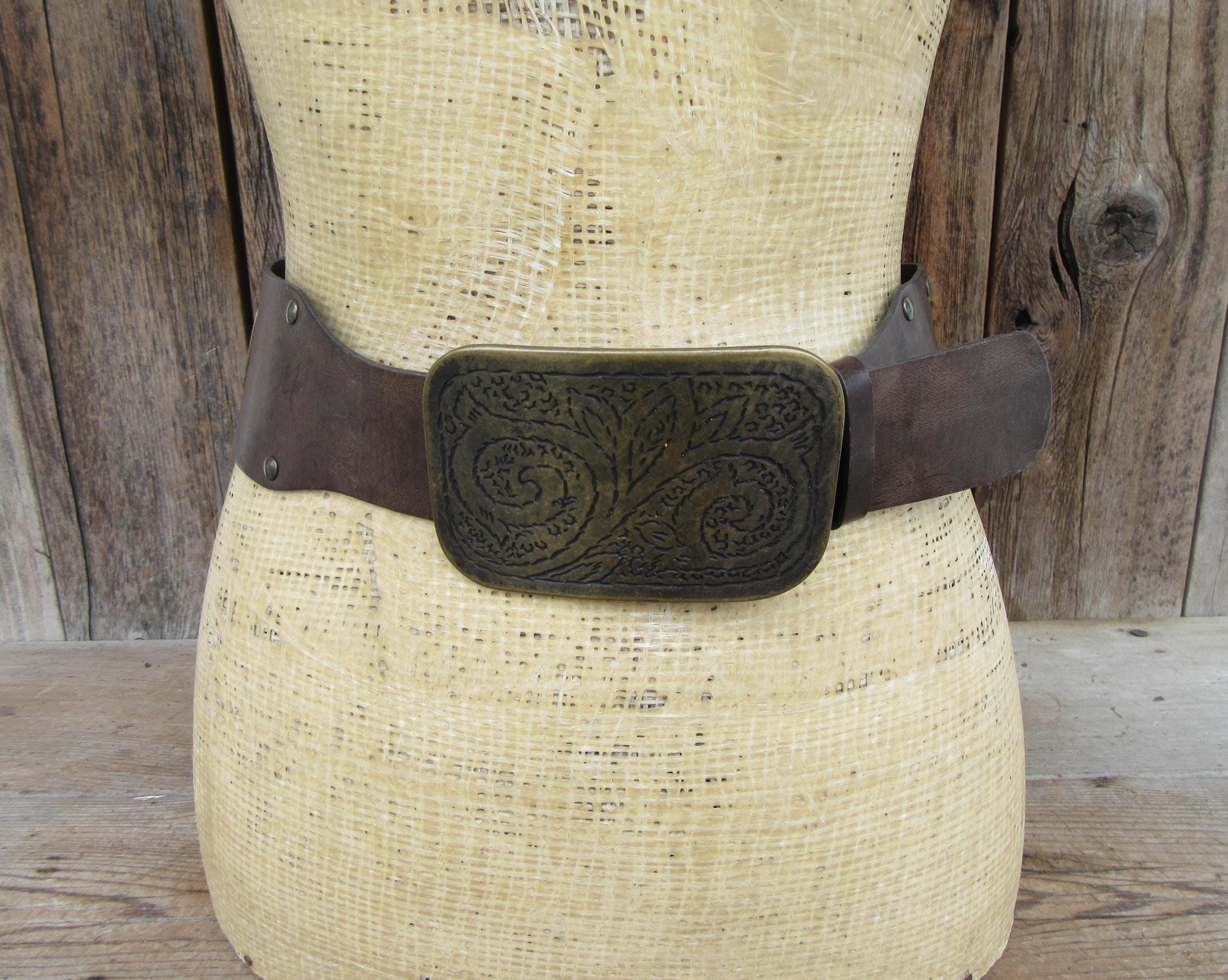 Cowboy Love Vegan Concho Belt L Concho Belt VEGAN Western Country Cowgirl Vintage SCROLL  main image 3