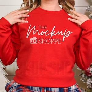 Red, Gildan 18000 Christmas model mock-up, Gildan sweatshirt mockup winter, 18000 heavy blend crewneck flat lay, lifestyle model mock up