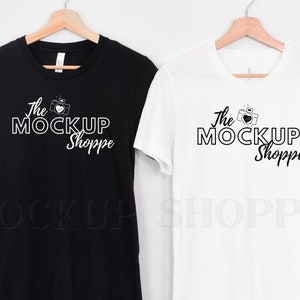 Biały i czarny, Bella Canvas 3001 mockup, 3001 mockup męski, wiszący szablon makiety, koszulka unisex duo flat lay, prosty styl życia makieta