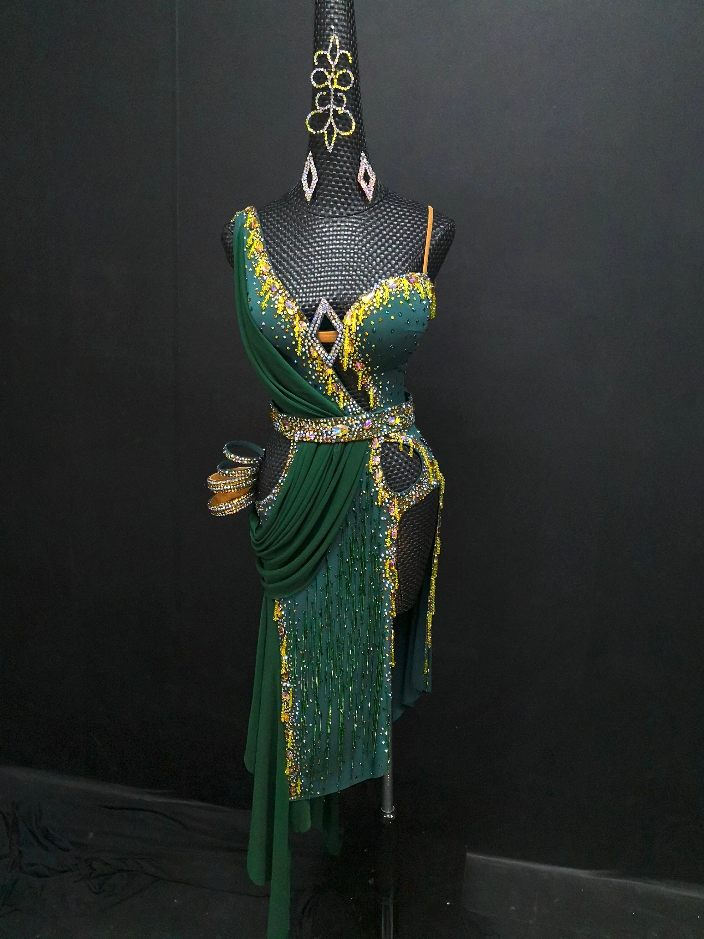 green tango dress Amelia - Emerald Green Velvet Off Shoulder Tango Dress