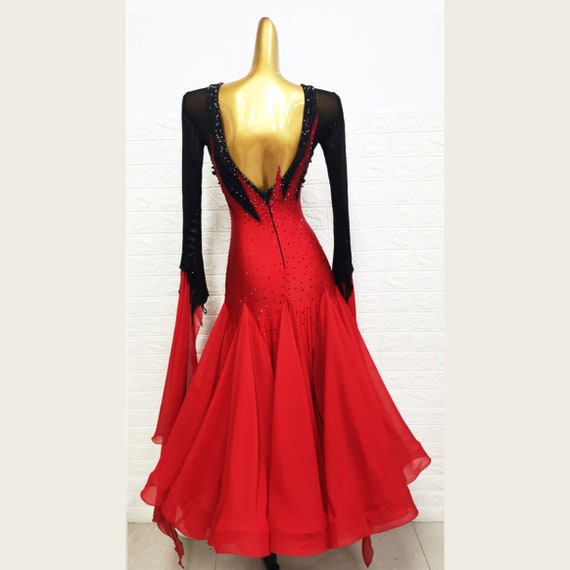 amazon red and black dress Black Beads Tulle Illusion Halter Plus Size Red Prom Sweetheart 16 Dress