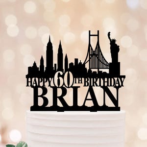 Topo de bolo personalizado de aniversário com tema de Nova York, placa de aniversário com a Estátua da Liberdade, decoração de bolo para apaixonados por Nova York, aniversários marcantes nos EUA.