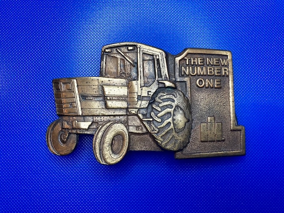 International harvester 2024 belt buckle