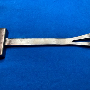 Vintage Crate Hammer