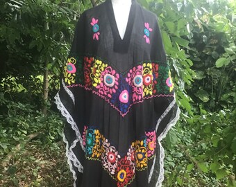 Vintage Mexican Chapasi kaftan