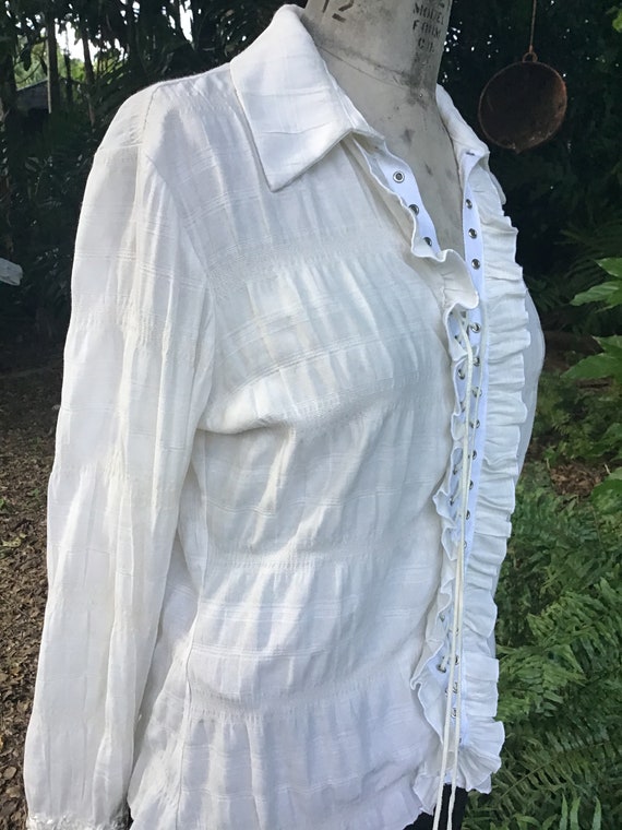 White Cotton Blouse with lace up closures - image 6