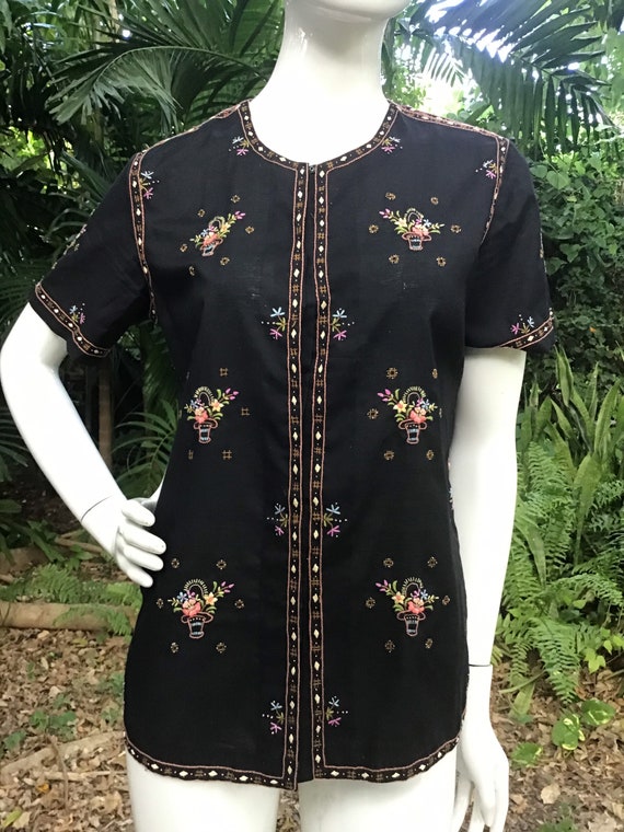 Vintage cotton chiffon embroidered top - image 5