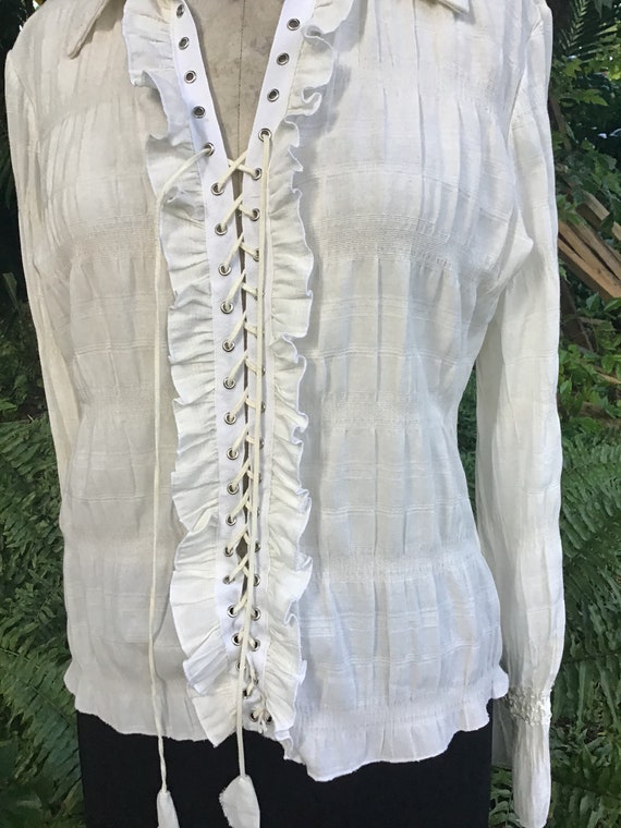 White Cotton Blouse with lace up closures - image 4