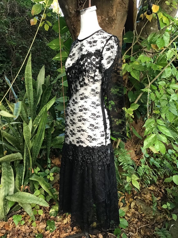 Lace Dress in black - image 2