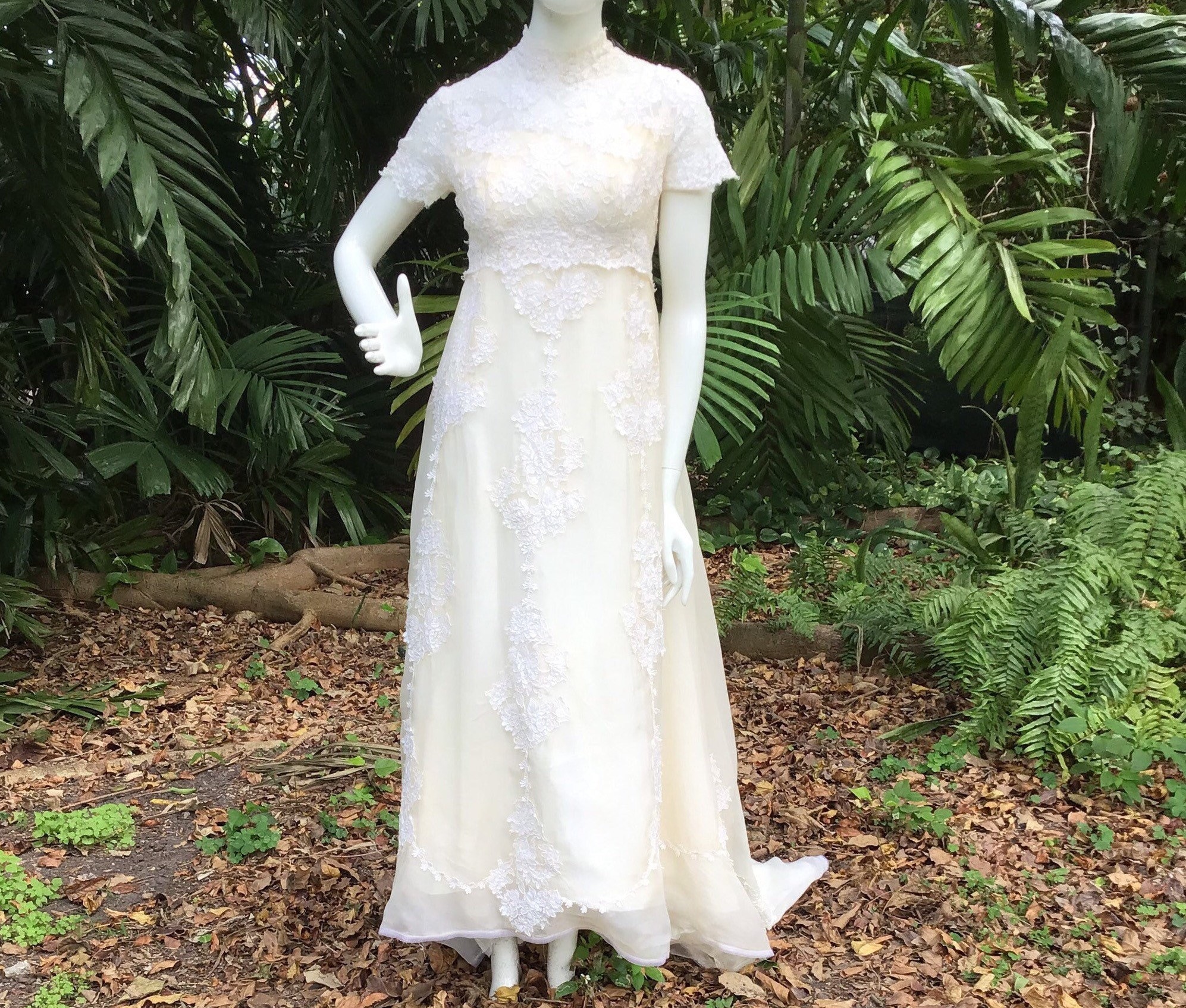 ball gown a line wedding dresses COCOMELODY Elegance In Sweetheart Black A Stunning Black Wedding Dress For The Bold Bride CW3528, 45 Days / Ivory / US4-UK6-EUR34