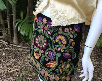 Falda Vintage Zara con bordados