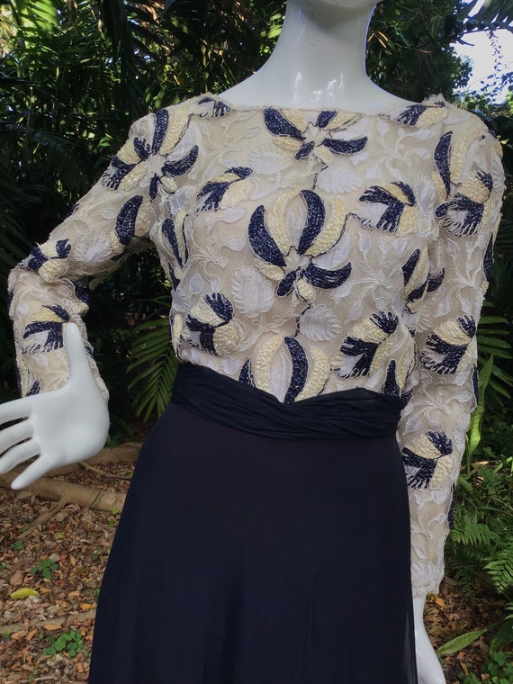 Vintage KORNHAUSER 1940s Silk and lace Dress - image 9