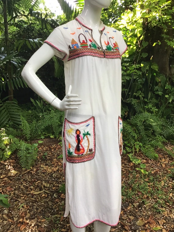 Vintage cotton Mexican embroidered Dress - image 2