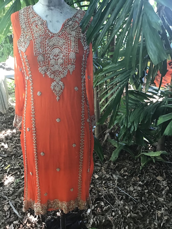 Rare find vintage Indian top/dress in silk with g… - image 7