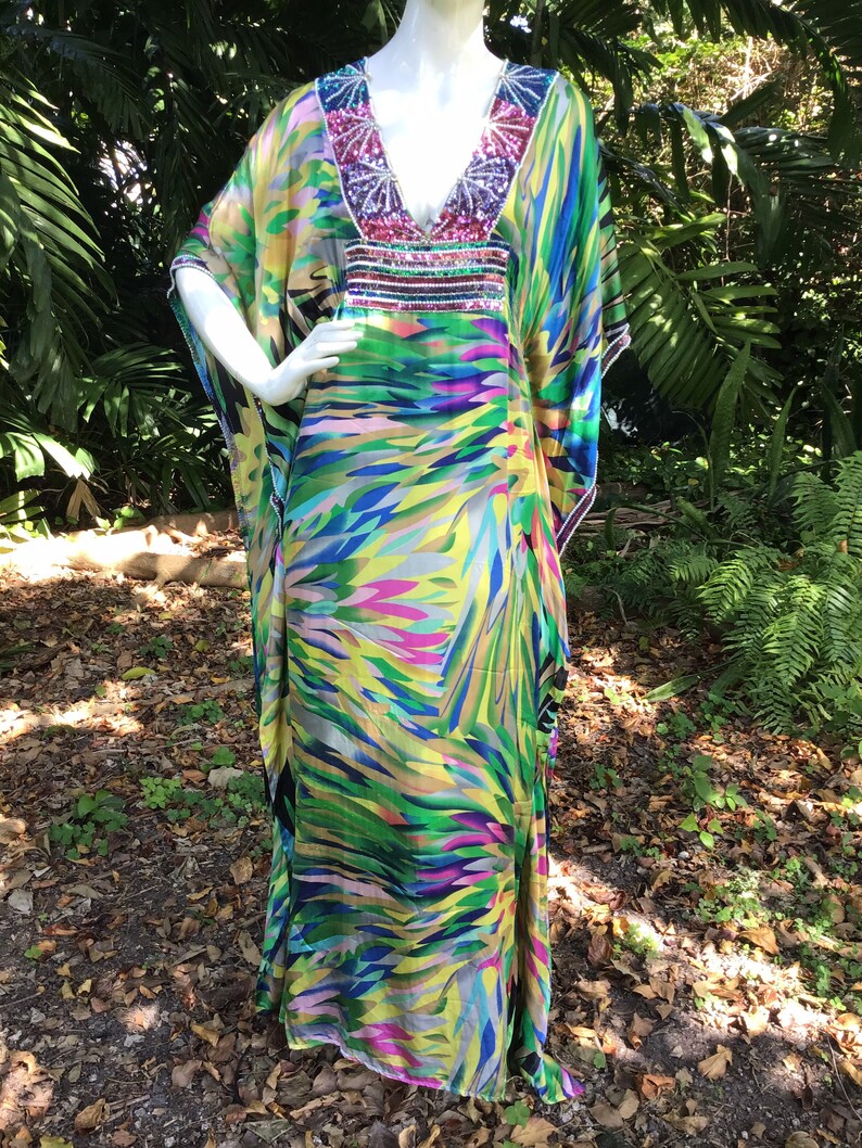 Vintage Kaftan in silk and sequins image 2