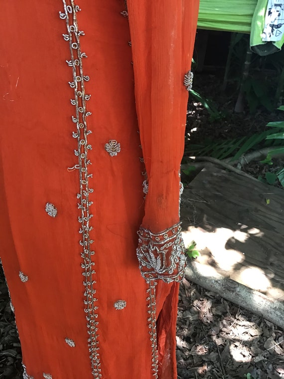Rare find vintage Indian top/dress in silk with g… - image 5