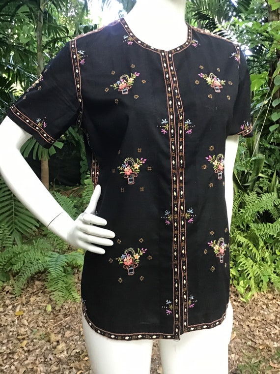 Vintage cotton chiffon embroidered top - image 6