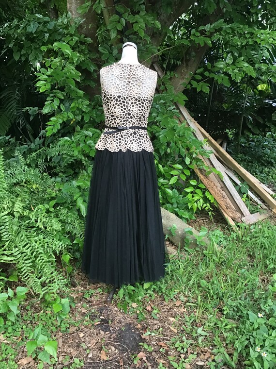 chinese dress ladies Tadashi Shoji Women's Nayana Embroidered Crepe Gown - Black
