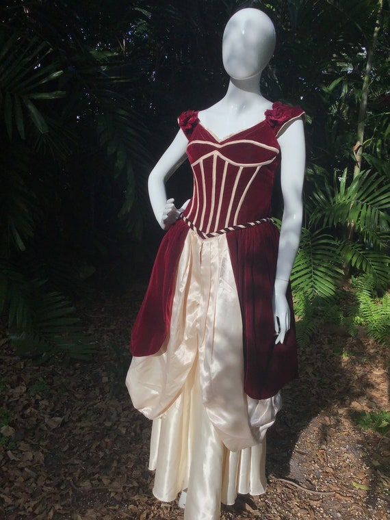 Vintage 1950s Dress with velvet corset and satin - image 7