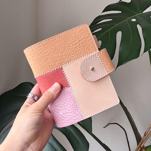Prêt à expédier : pochette (anneaux de rivets en argent de 20 mm) Patchwork 1 | Classeur à anneaux Filofax format de poche en cuir véritable | Housse pour agenda fait main