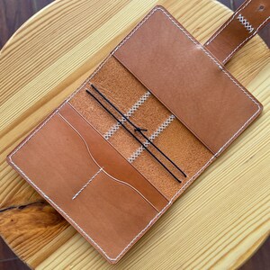 Listo para enviar: Funda para cuaderno de viajero tamaño bolsillo (Patchwork 1) / Funda para planificador con parche de cuero / Funda para planificador hecha a mano imagen 4