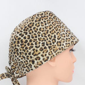 Leopardenmuster Handgefertigte Baumwoll chirurgische Kappe für Frauen