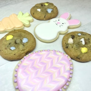 Easter Cookies, Easter Egg Cookies, Easter Bunny Cookies, Cadbury Egg Chocolate Chip Cookies, Spring Cookies, Variety Cookies, Cookie Gift