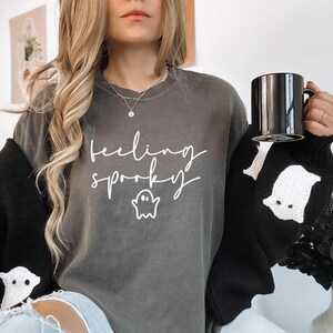 Feeling Spooky, Fall Ghost Tshirt, Halloween Gift, Fall Tshirt, Comfort Colors